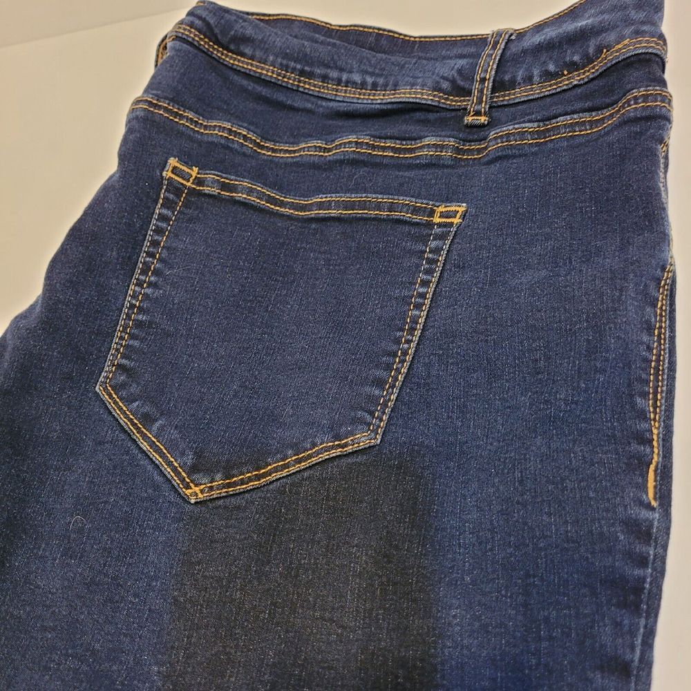Maurices Jeans Size 24 Short‎ Med Wash  Denim  Plus Size